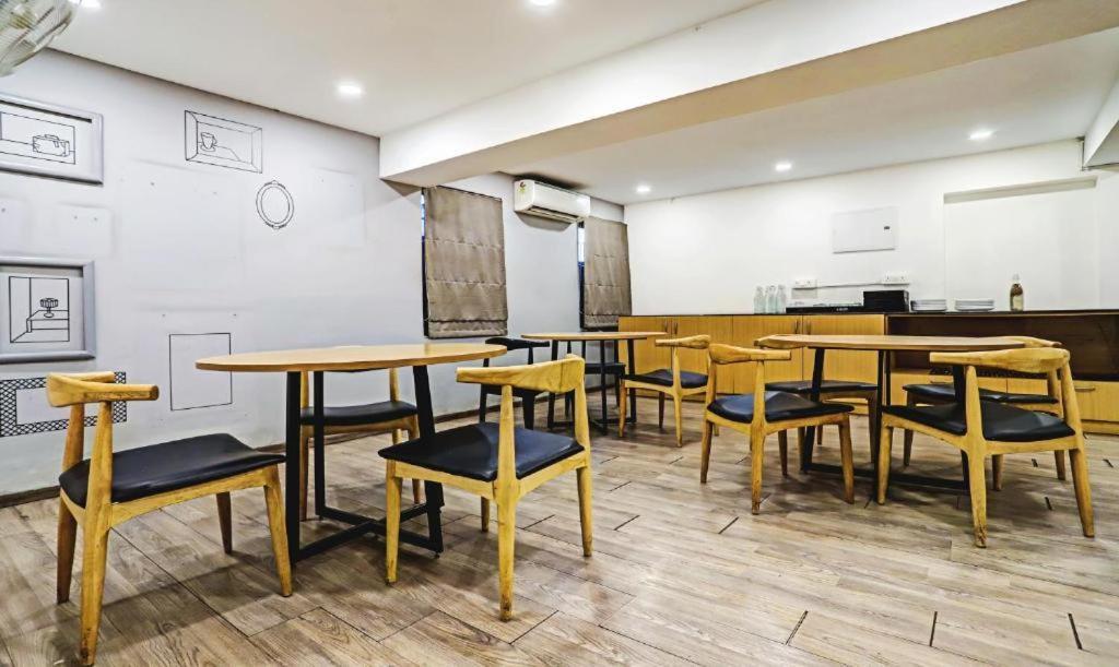 Hotel Orient Avenue Nagpur Esterno foto