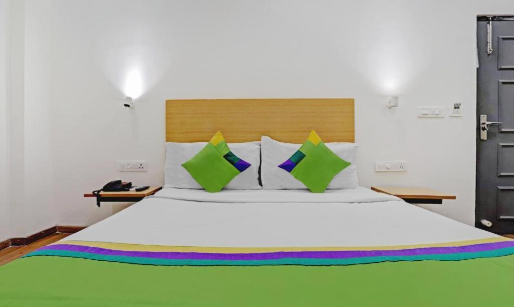 Hotel Orient Avenue Nagpur Esterno foto