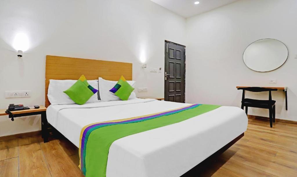 Hotel Orient Avenue Nagpur Esterno foto